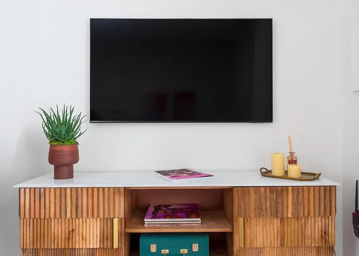 Futura Funky House - De Vivo Realty 公寓